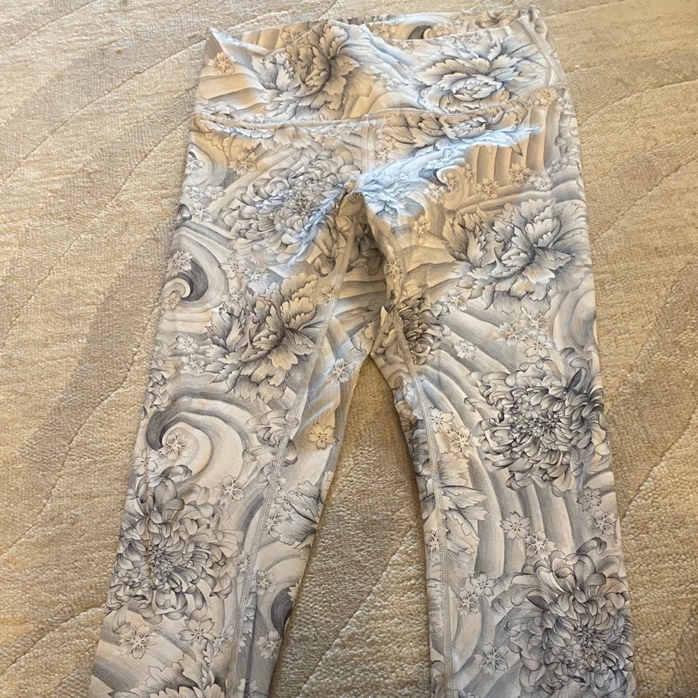 lululemon print leggings